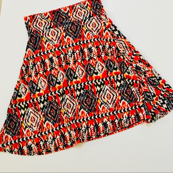 LuLaRoe Dresses & Skirts - LuLaRoe Fabulous Aztec Azure Skirt Size S EC